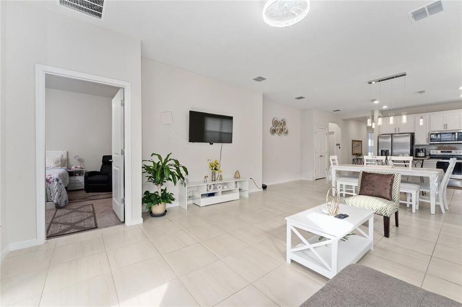 Furnished interior view inside a new home in , Kissimmee (Image 12).