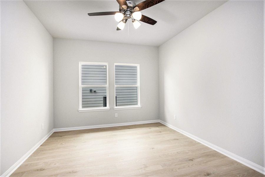 Spacious, unfurnished interior of a new home in , Bay City (Image 22).