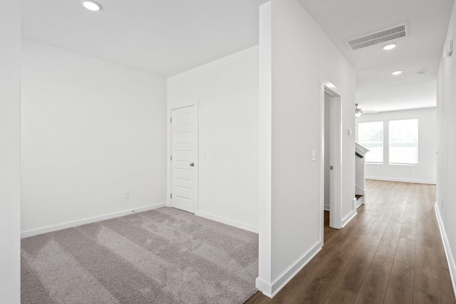 Spacious, unfurnished interior of a new home in Calista Farms, White House (Image 21).