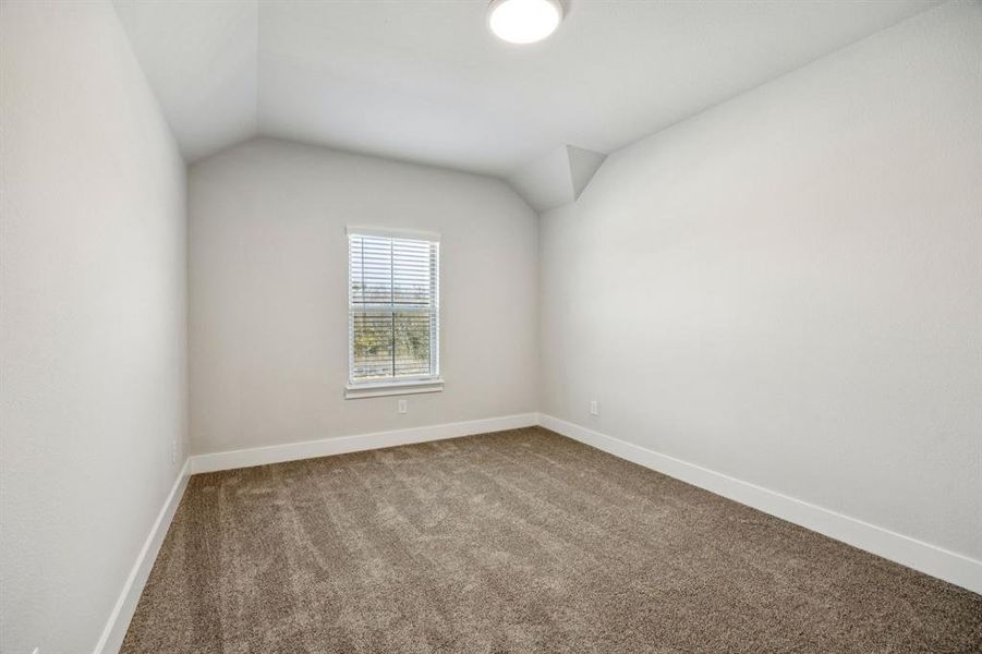 Spacious, unfurnished interior of a new home in Dove Hollow, Waxahachie (Image 23). Spacious, unfurnished interior of a new home in Dove Hollow, Waxahachie (Image 23).
