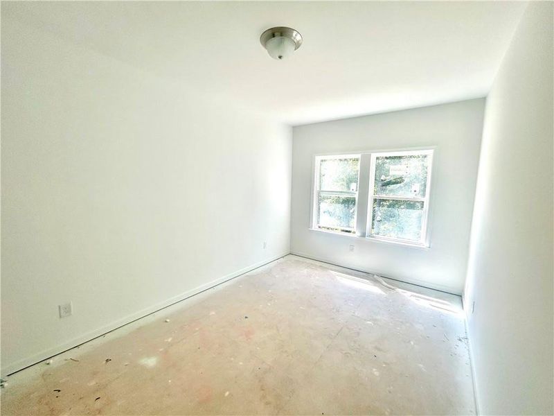 Spacious, unfurnished interior of a new home in The Pointe at Heron Bay, Locust Grove (Image 5). Spacious, unfurnished interior of a new home in The Pointe at Heron Bay, Locust Grove (Image 5).