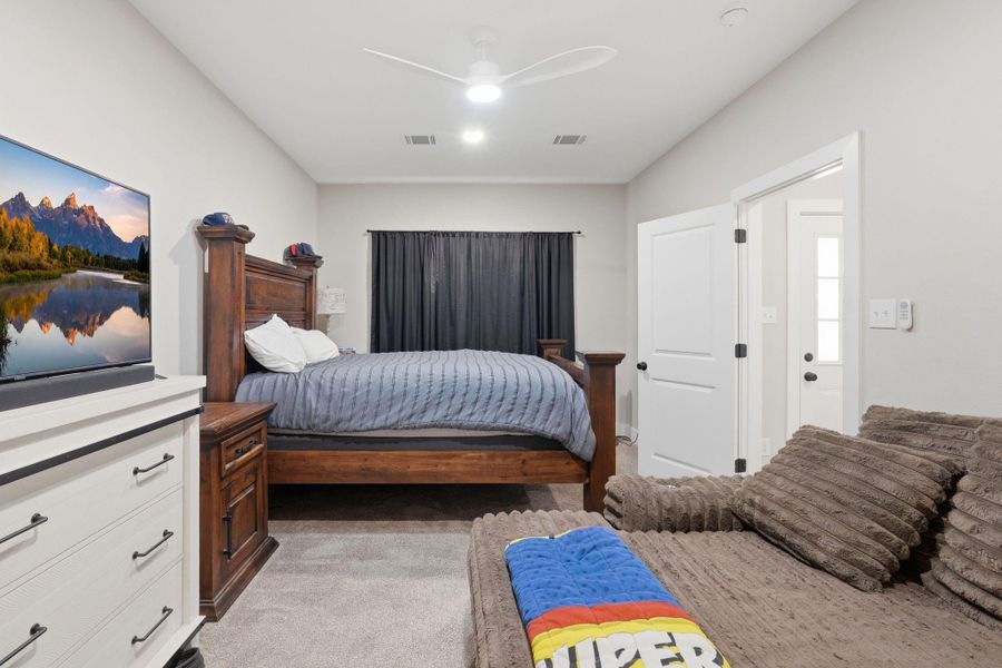 Furnished interior view inside a new home in , Conroe (Image 12). Furnished interior view inside a new home in , Conroe (Image 12).