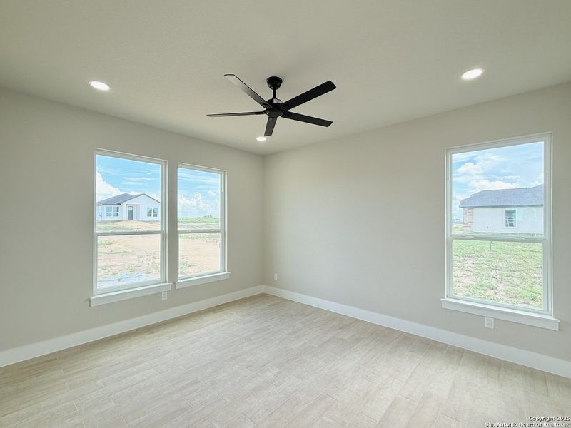 Spacious, unfurnished interior of a new home in , La Vernia (Image 15). Spacious, unfurnished interior of a new home in , La Vernia (Image 15).