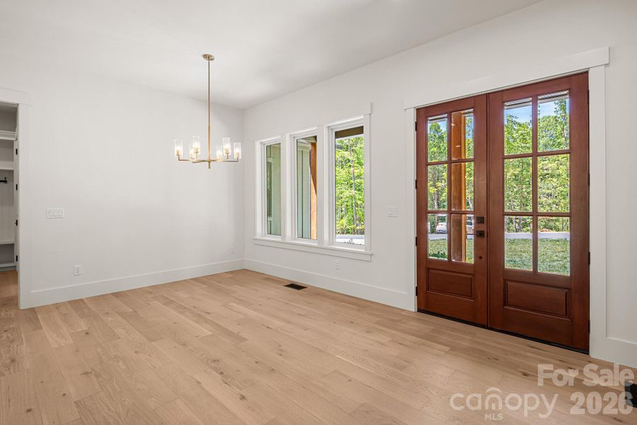 Spacious, unfurnished interior of a new home in , Etowah (Image 21).