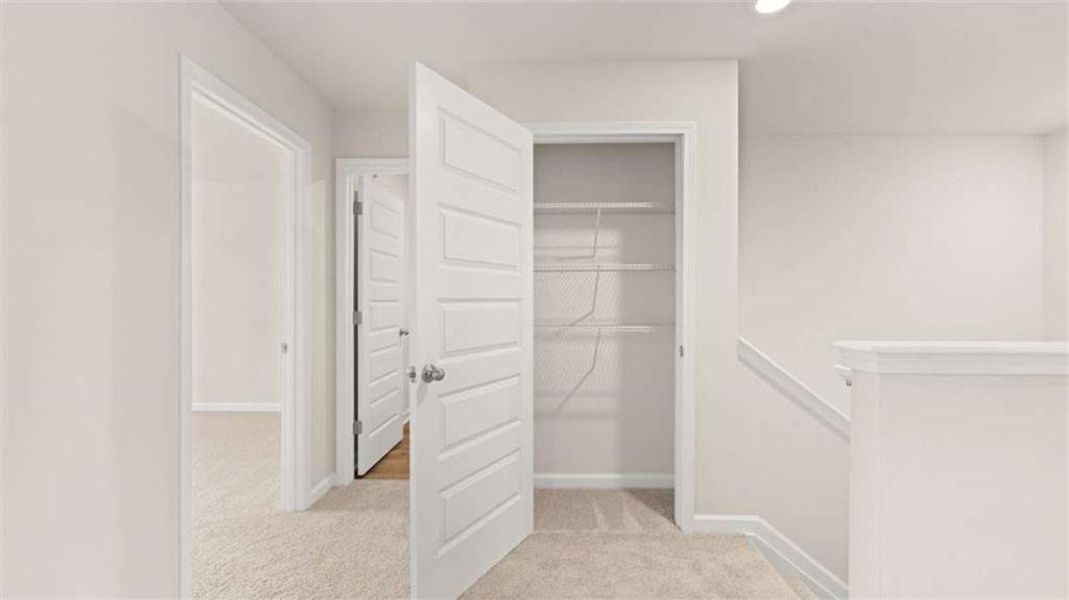 Spacious, unfurnished interior of a new home in Echo Glen, Stockbridge (Image 48).