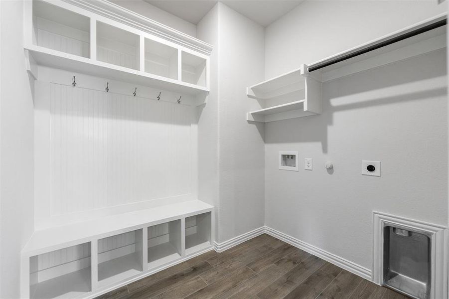 Spacious, unfurnished interior of a new home in Morningstar, Aledo (Image 16).