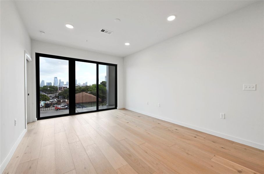 Spacious, unfurnished interior of a new home in One Oak, Austin (Image 15).