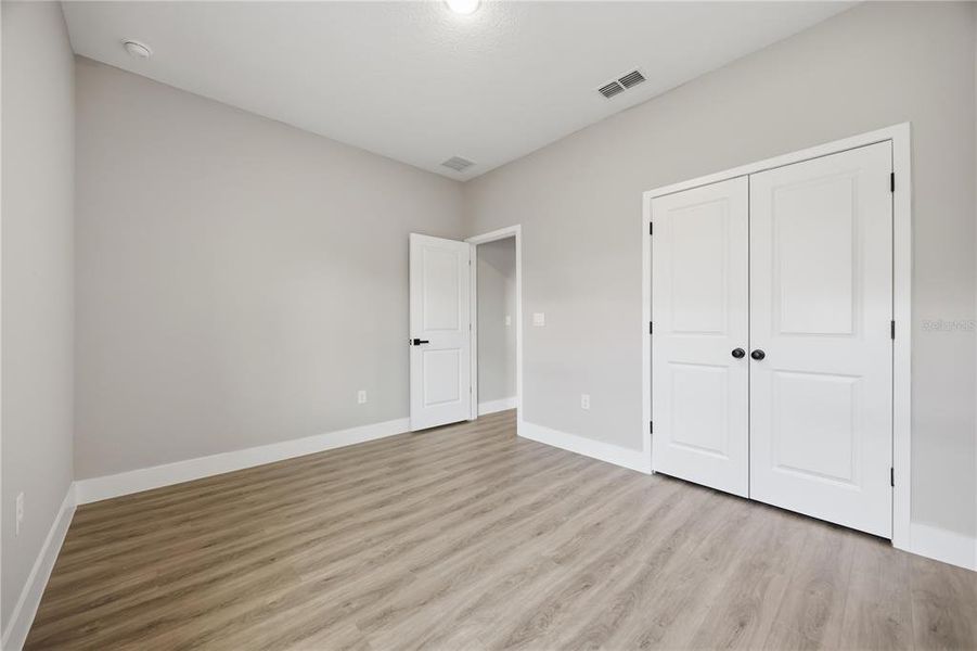 Spacious, unfurnished interior of a new home in , Winter Haven (Image 16).