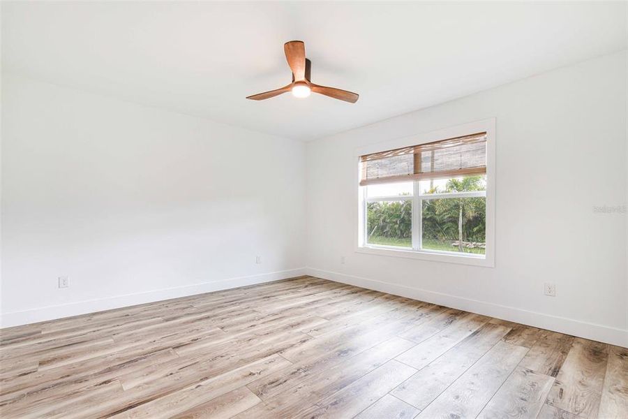 Spacious, unfurnished interior of a new home in , North Fort Myers (Image 35).