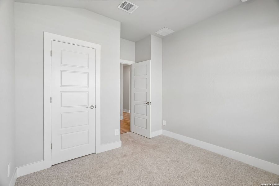 Spacious, unfurnished interior of a new home in Carmel Ranch, Schertz (Image 25). Spacious, unfurnished interior of a new home in Carmel Ranch, Schertz (Image 25).