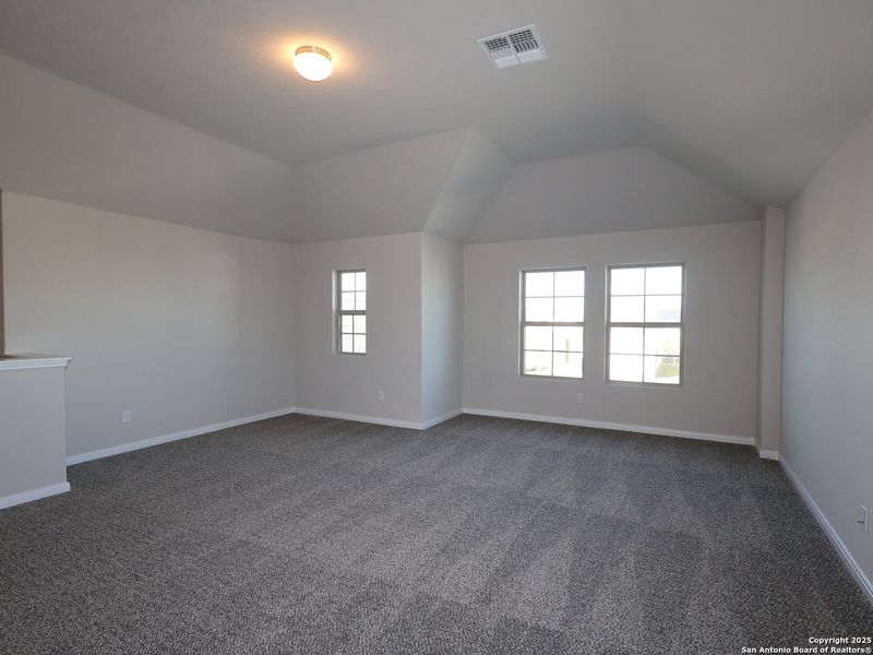 Spacious, unfurnished interior of a new home in Paloma Park, Converse (Image 25). Spacious, unfurnished interior of a new home in Paloma Park, Converse (Image 25).