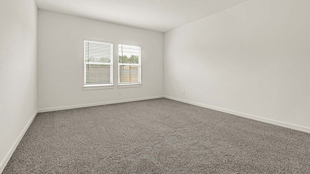 Spacious, unfurnished interior of a new home in Holly Ridge, Rosenberg (Image 22).