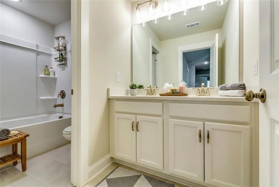 Furnished interior view inside a new home in , Dallas (Image 9).