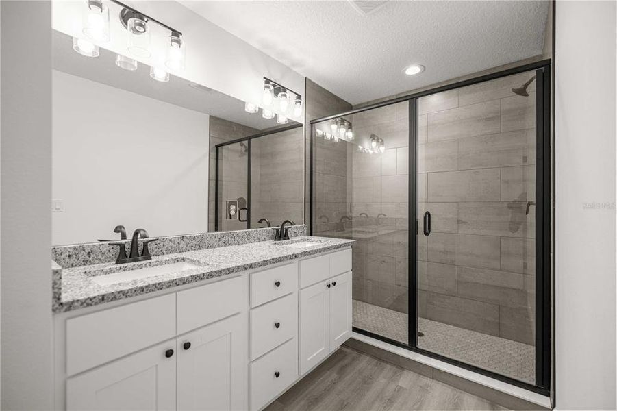 Furnished interior view inside a new home in , Dunnellon (Image 7).