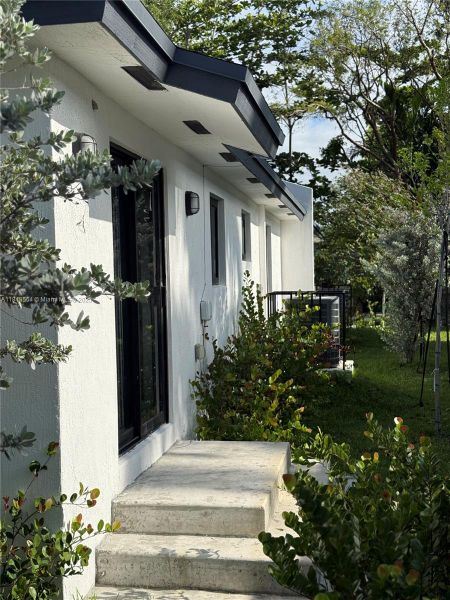 Front exterior of a new home in , Florida City, FL, highlighting curb appeal (Image 2).
