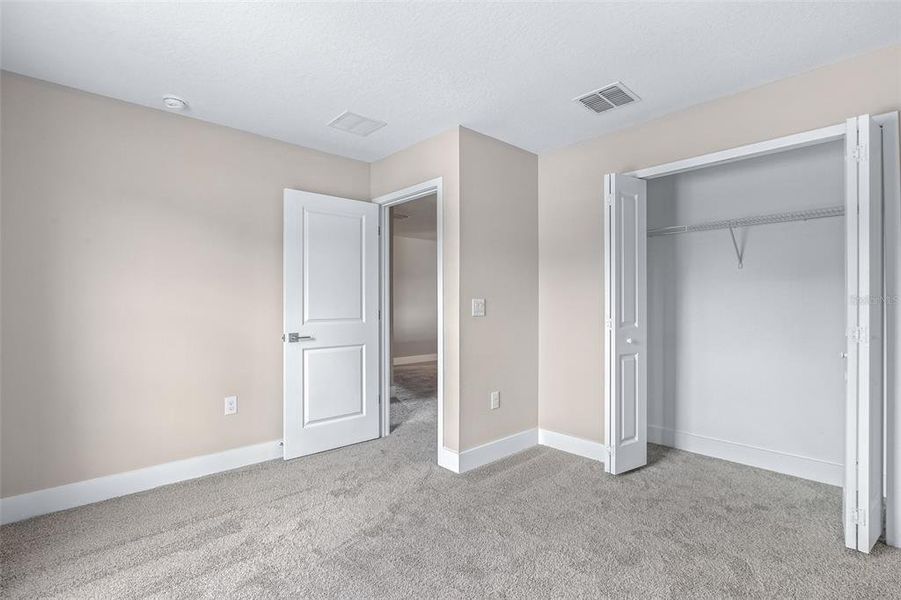 Spacious, unfurnished interior of a new home in Gray Hawk at Hole Two, Daytona Beach (Image 47). Spacious, unfurnished interior of a new home in Gray Hawk at Hole Two, Daytona Beach (Image 47).