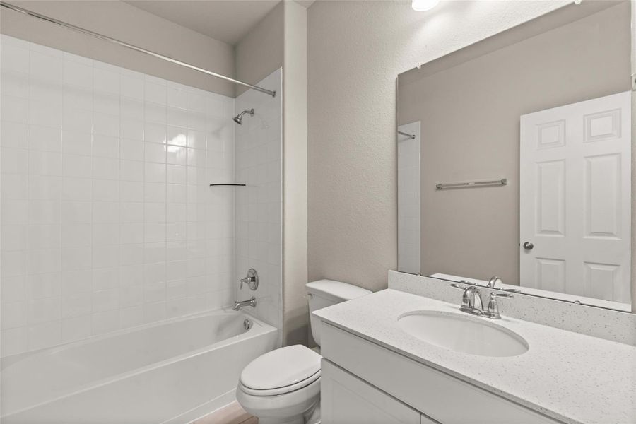 Note: Sample product photo. Actual exterior and interior selections may vary by homesite. Photo may be virtually staged