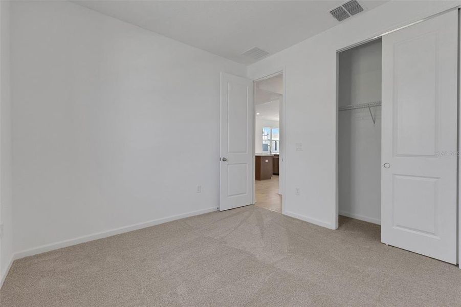 Spacious, unfurnished interior of a new home in Crossroads at Kelly Park, Apopka (Image 44).