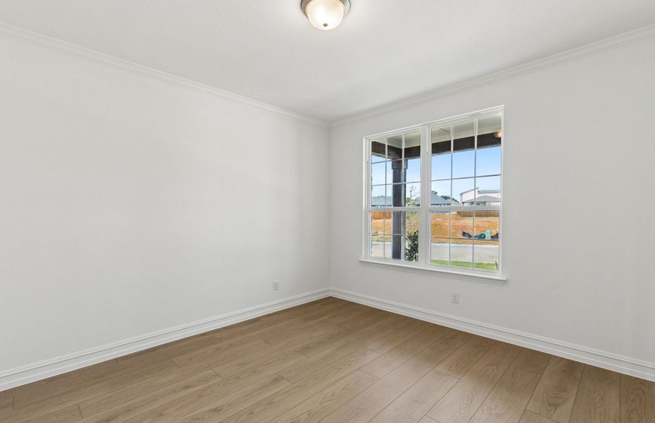 Spacious, unfurnished interior of a new home in Kings Way, Denton (Image 26).