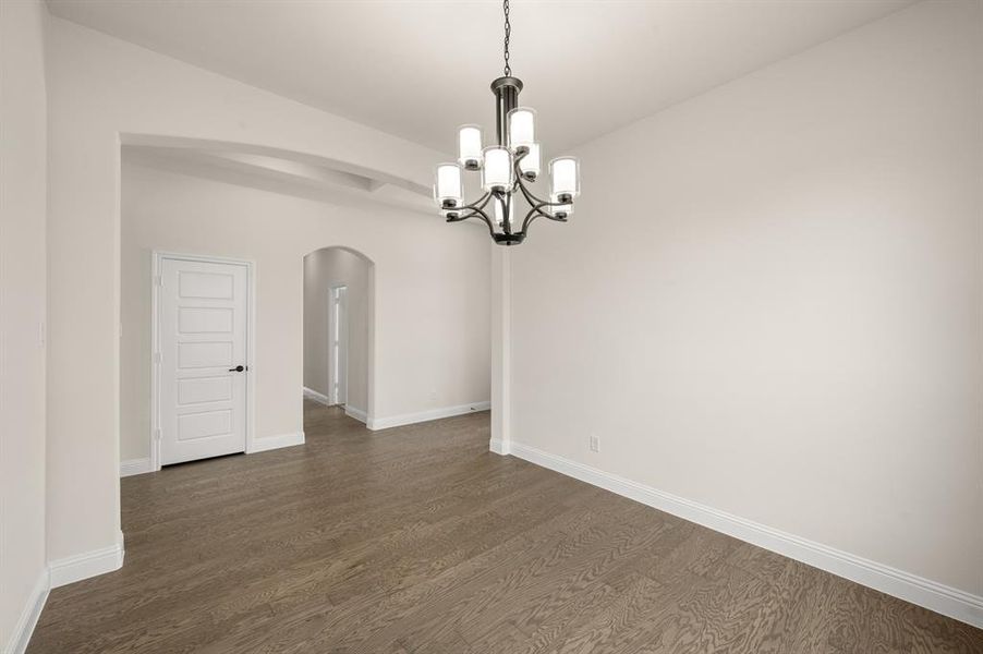 104 Calf- Dining Room-2