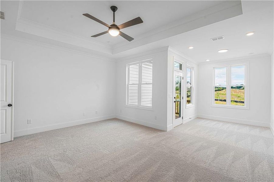 Spacious, unfurnished interior of a new home in Waterhaven, Cumming (Image 57).