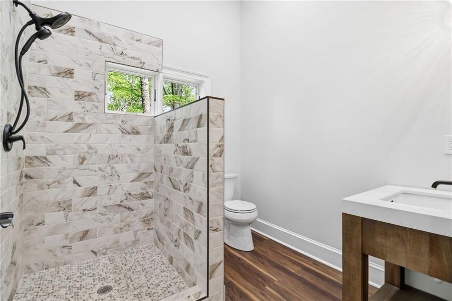 Furnished interior view inside a new home in , Acworth (Image 10).