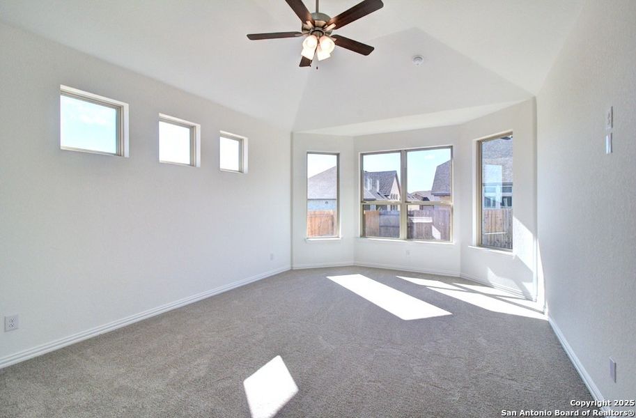 Spacious, unfurnished interior of a new home in Meyer Ranch – Premier, New Braunfels (Image 15).