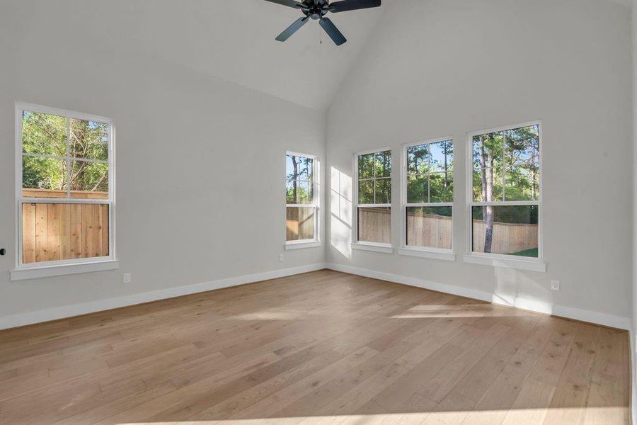 Spacious, unfurnished interior of a new home in Kresston, Montgomery (Image 17).