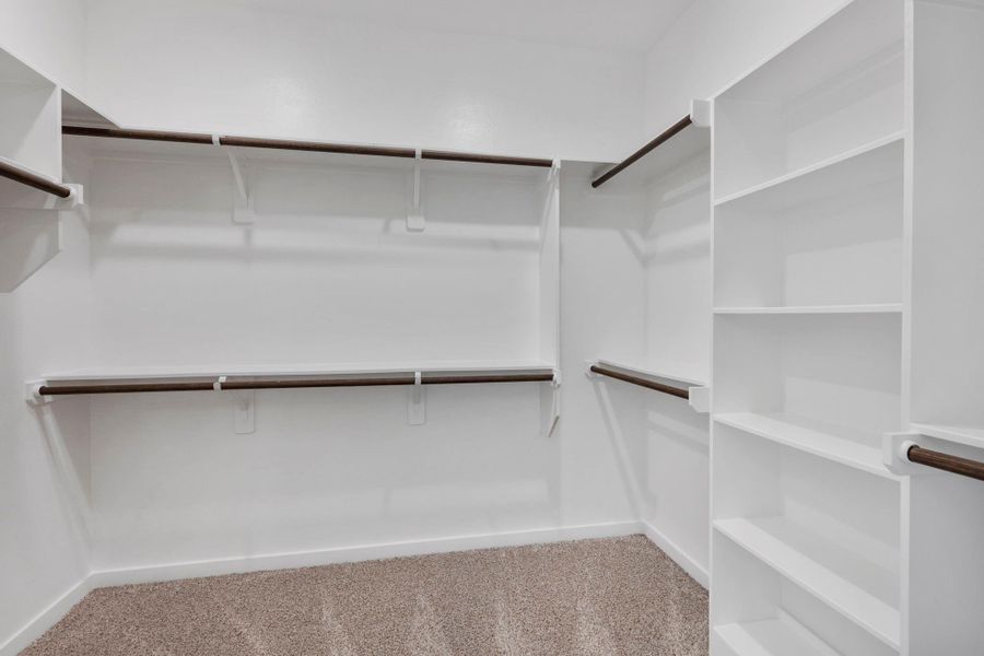 Spacious, unfurnished interior of a new home in Spring Lake, Huntsville (Image 35).