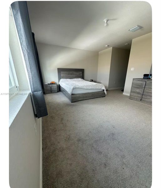 Image 17 of a home in .