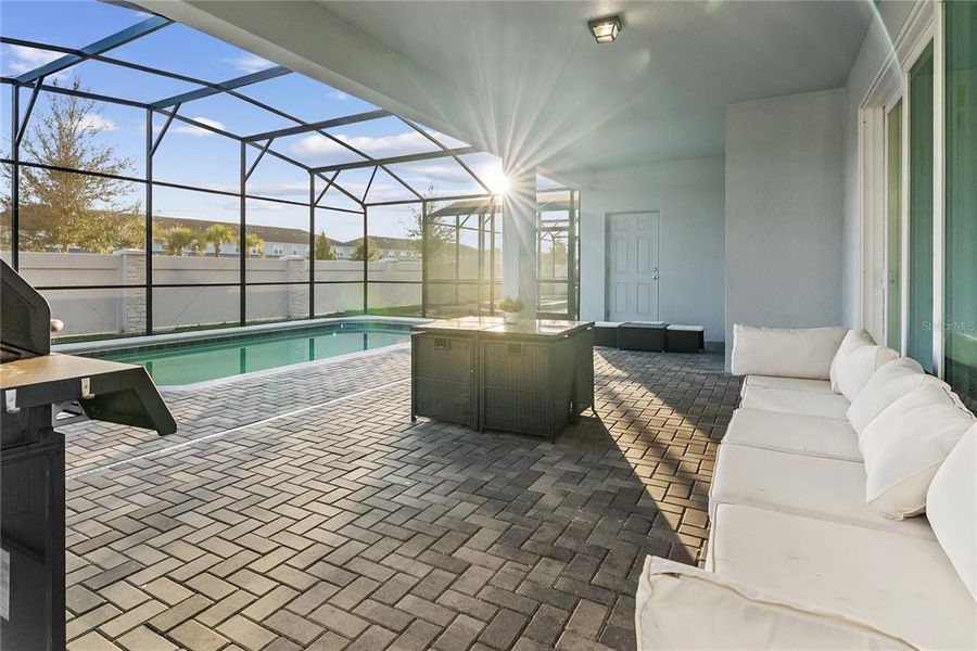 Exterior details and patio area of a home in Windsor Cay Resort, Clermont (Image 3).
