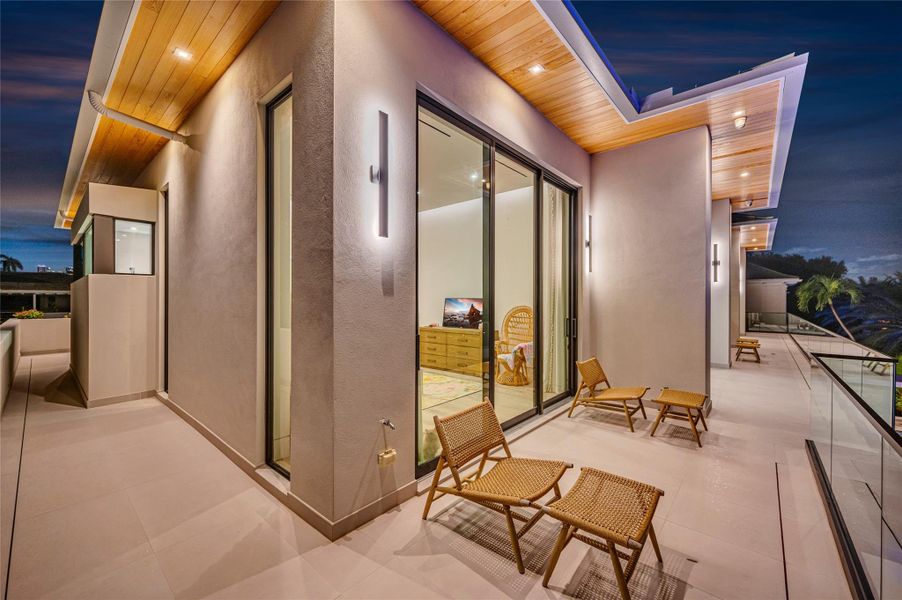 Exterior details and patio area of a home in , Fort Lauderdale (Image 25). Exterior details and patio area of a home in , Fort Lauderdale (Image 25).