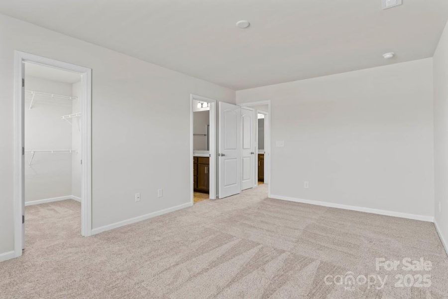 Sierra Ridge Hawthorne Primary Bedroom