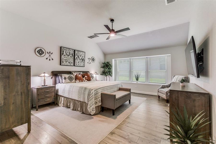 Furnished interior view inside a new home in Emerald Vista, Wylie (Image 14).