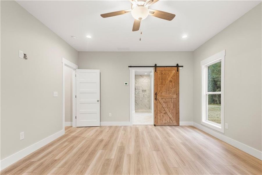 Spacious, unfurnished interior of a new home in , Carrollton (Image 27).
