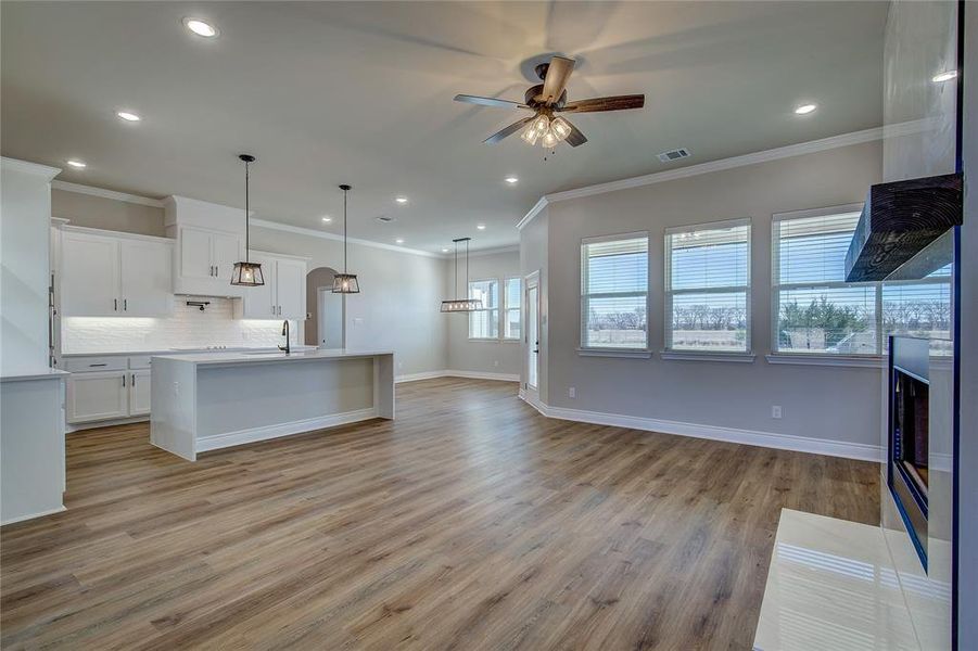 Spacious, unfurnished interior of a new home in , Greenville (Image 21).