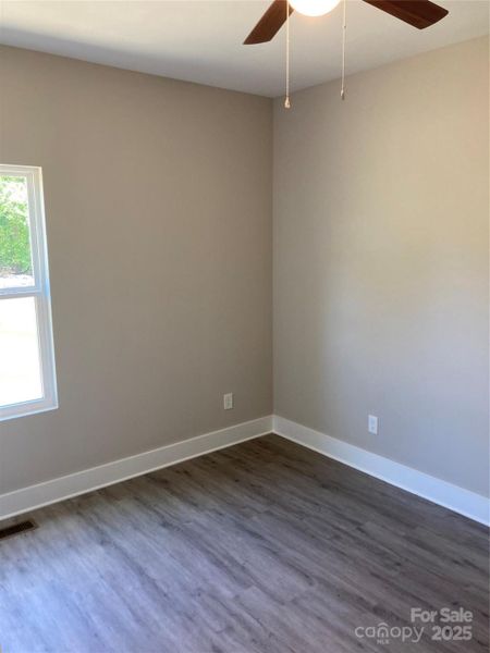 Spacious, unfurnished interior of a new home in , Gastonia (Image 10).