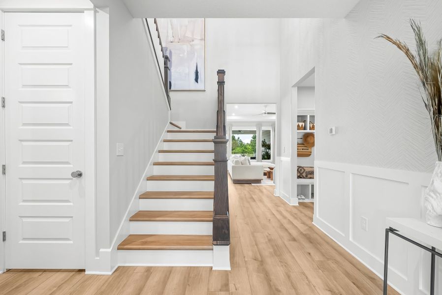 Representative unfurnished interior of a home built from the Ivy by Fischer Homes in Pickens Bluff, Dallas (Image 20).