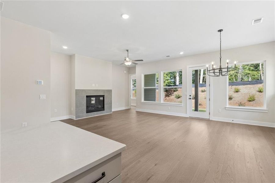 Spacious, unfurnished interior of a new home in , Gainesville (Image 12).