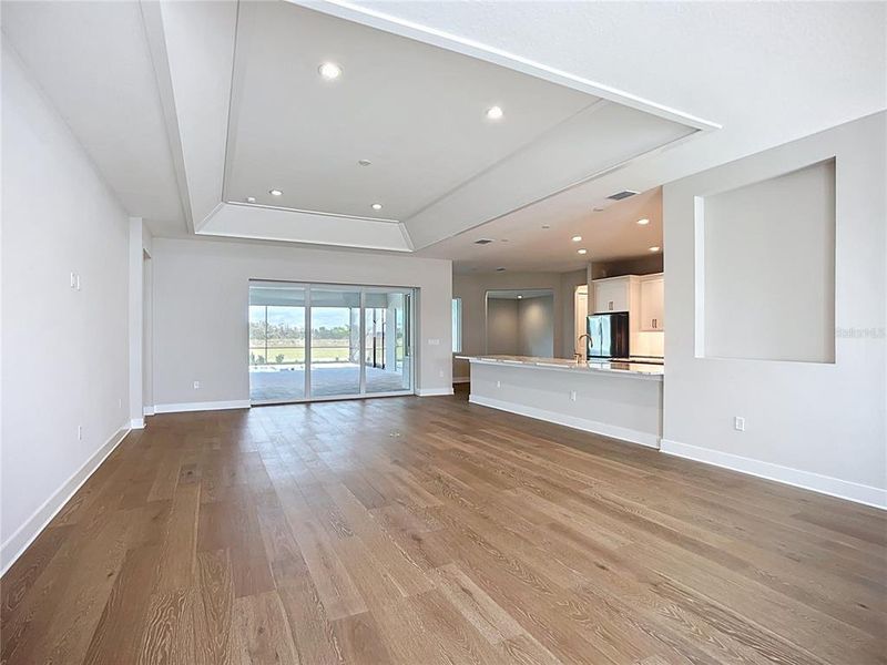 Spacious, unfurnished interior of a new home in Hampton Lakes, Sarasota (Image 44). Spacious, unfurnished interior of a new home in Hampton Lakes, Sarasota (Image 44).