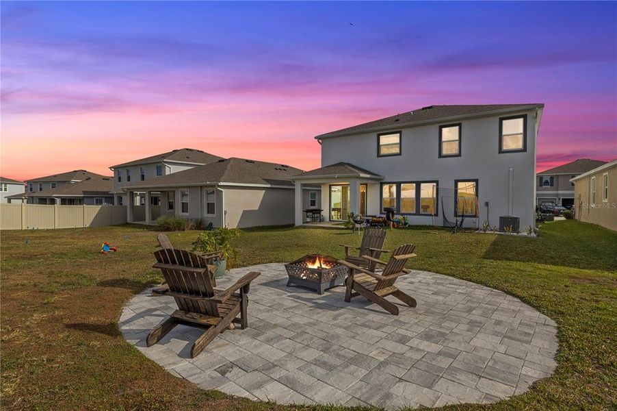 Exterior details and patio area of a home in , Wesley Chapel (Image 32).