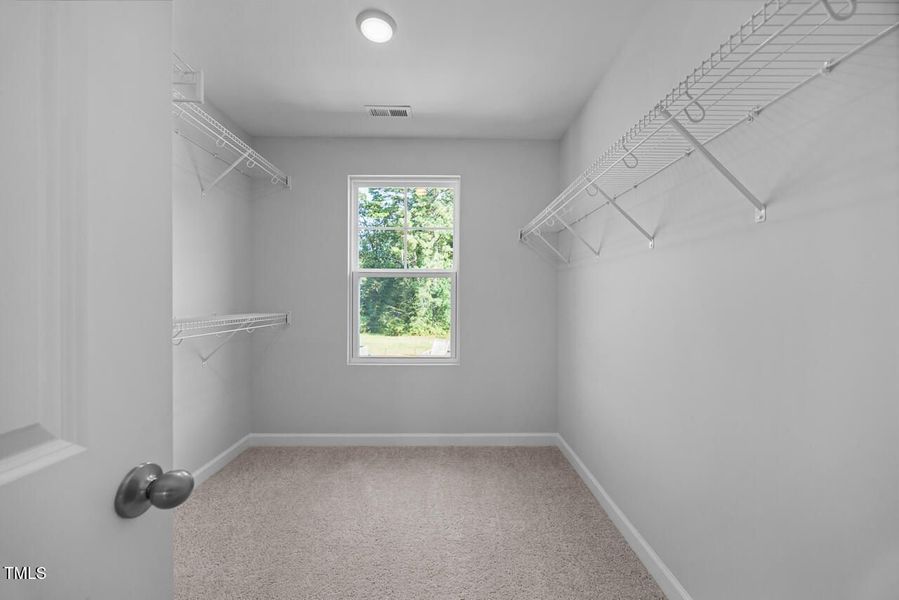 Spacious, unfurnished interior of a new home in Woodland Crossing, Zebulon (Image 23).