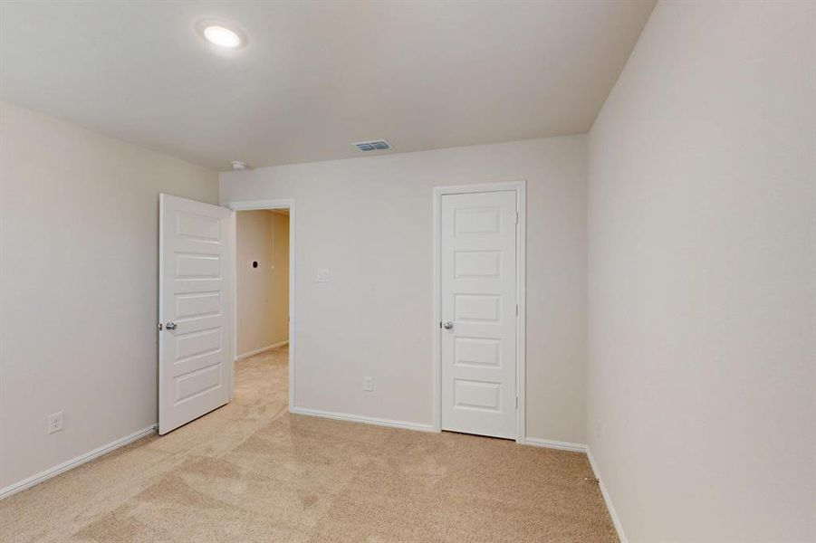 Spacious, unfurnished interior of a new home in Sagebrook, Argyle (Image 17). Spacious, unfurnished interior of a new home in Sagebrook, Argyle (Image 17).