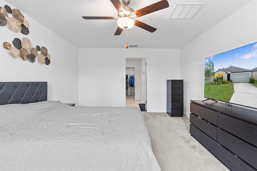 Furnished interior view inside a new home in North Park Isle: The Estates II, Plant City (Image 38). Furnished interior view inside a new home in North Park Isle: The Estates II, Plant City (Image 38).