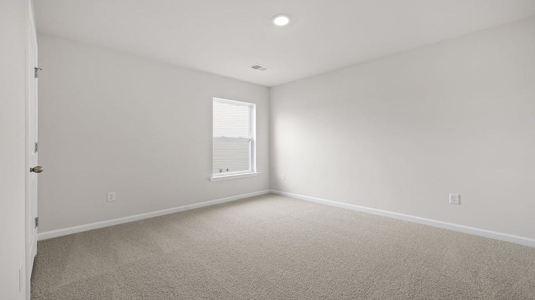 Spacious, unfurnished interior of a new home in Lakestone, Woodruff (Image 14).