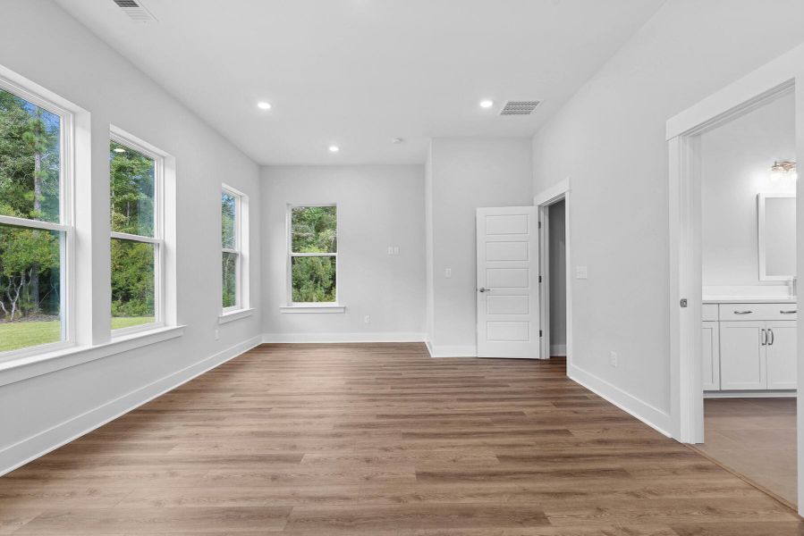 Spacious, unfurnished interior of a new home in Point Hope - Village Collection, Charleston (Image 28).