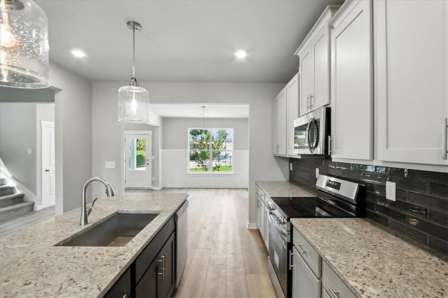 Furnished interior view inside a new home in , Jefferson (Image 4).