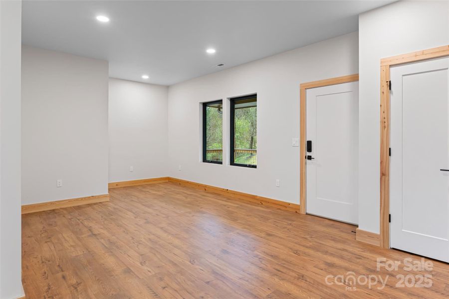 Spacious, unfurnished interior of a new home in , Weaverville (Image 32).