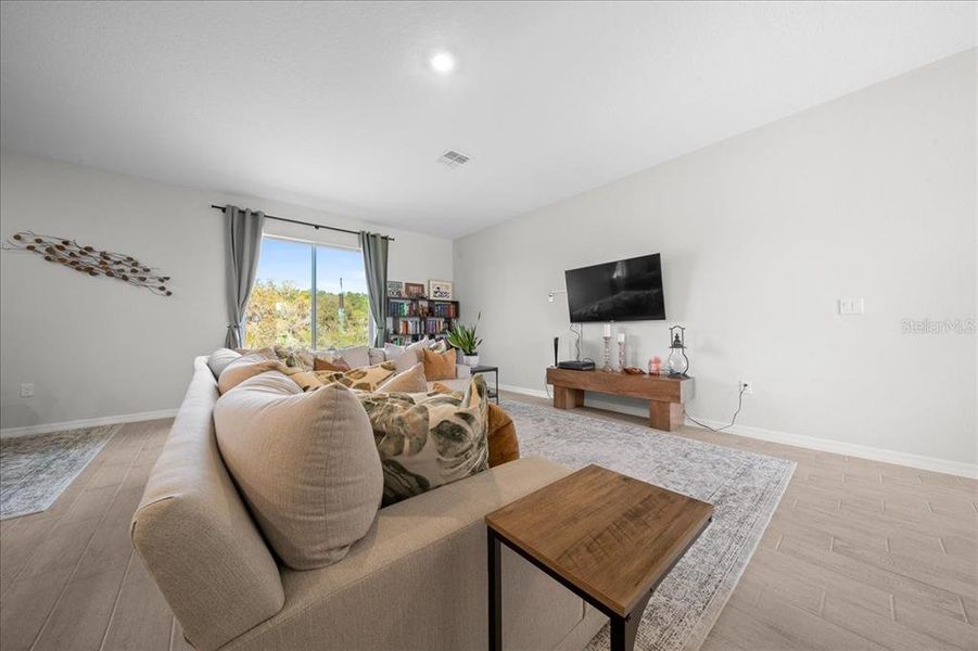 Furnished interior view inside a new home in Ocala, Ocala (Image 36).