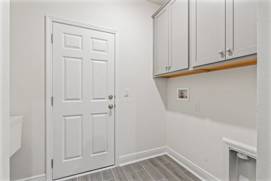 Spacious, unfurnished interior of a new home in Natureview, Freeport (Image 26).